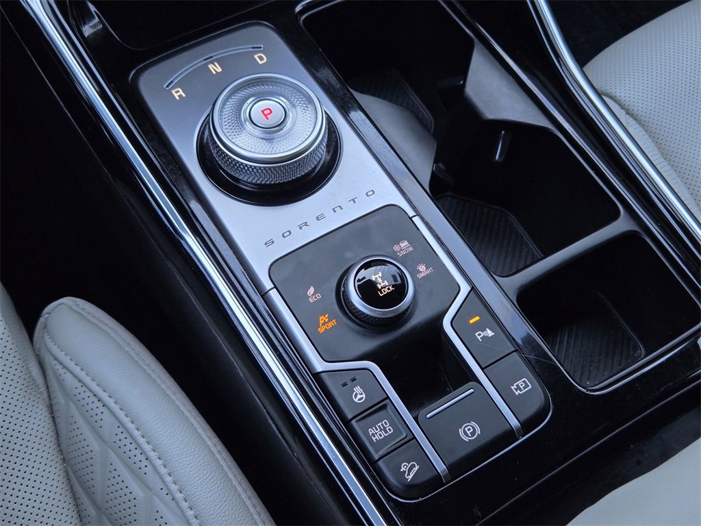 Used 2025 Kia Sorento SX Prestige image 24