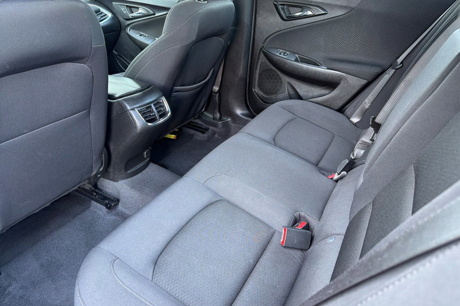 Used 2024 Chevrolet Malibu LT image 25