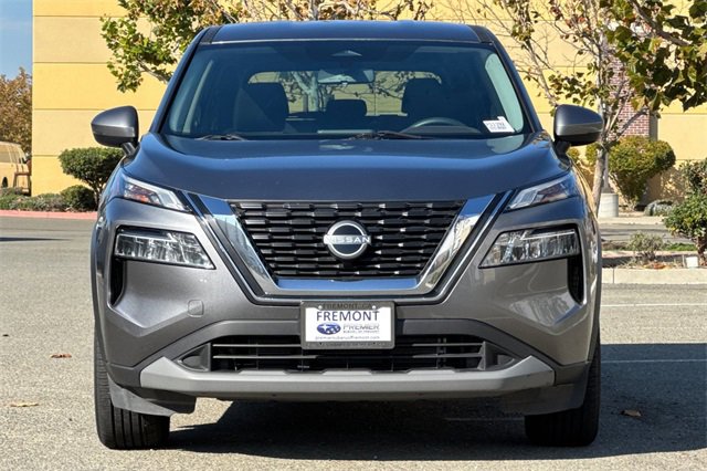 Used 2023 Nissan Rogue SV image 9