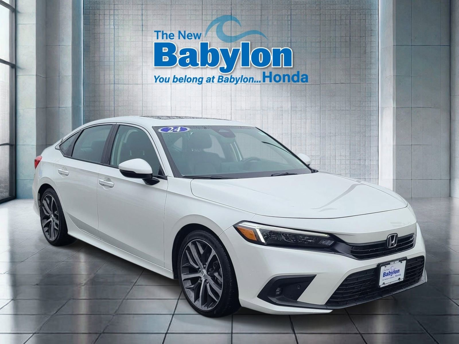 Used 2024 Honda Civic Touring image 5