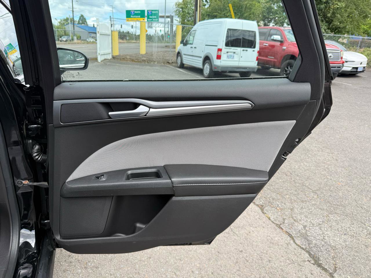 Used 2016 Ford Fusion S FWD image 18