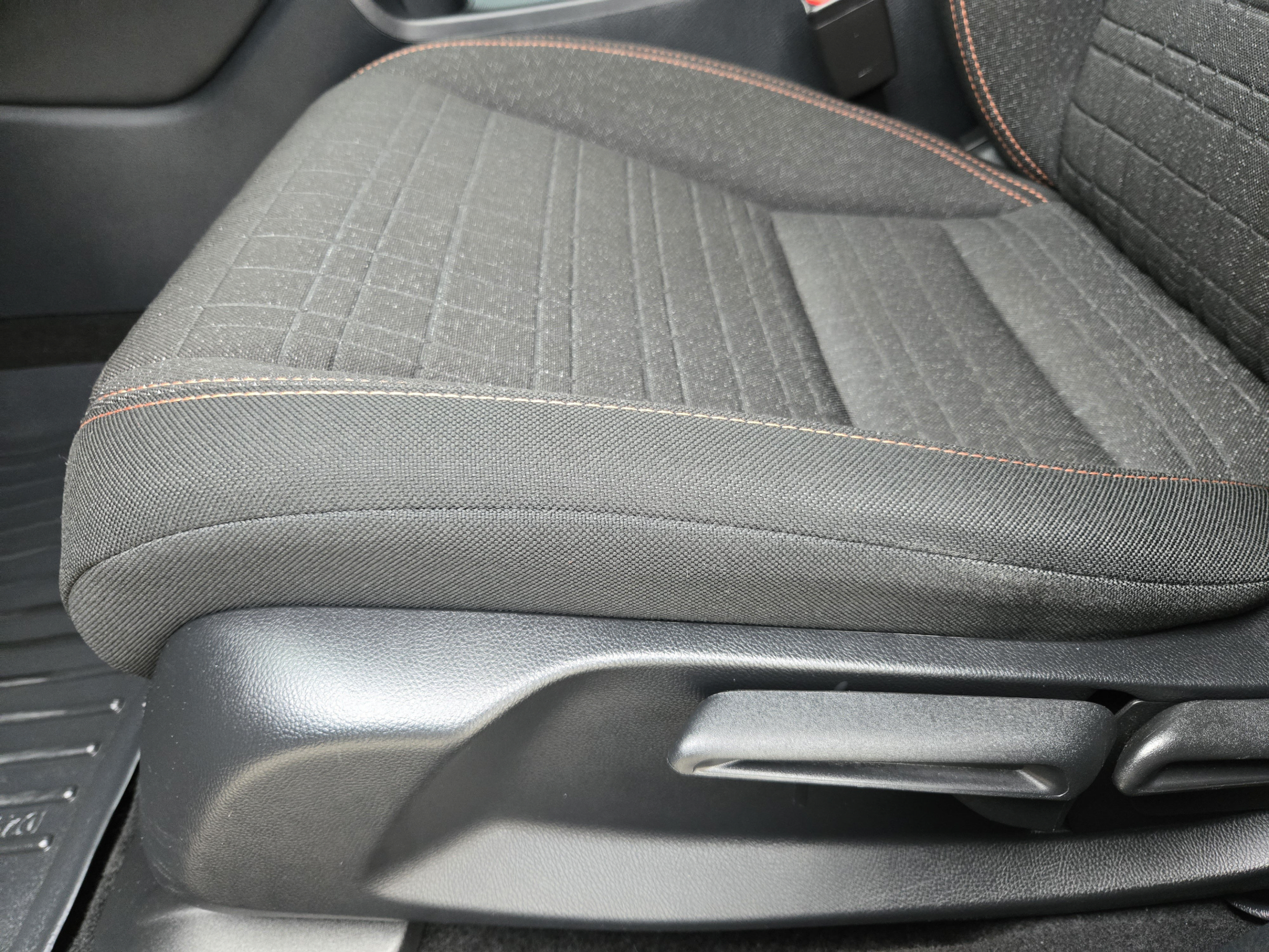Used 2025 Honda HR-V Sport image 22