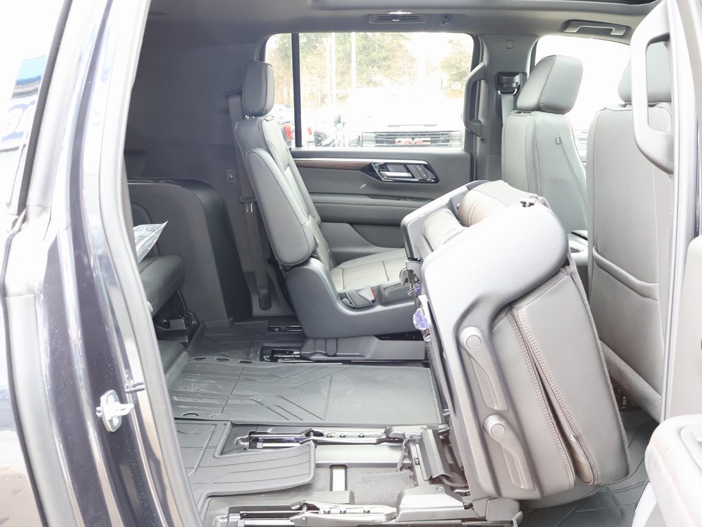 New 2025 Chevrolet Suburban High Country image 43