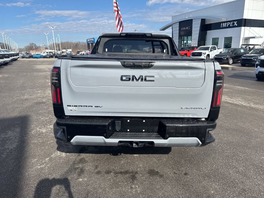 Used 2024 GMC Sierra EV Denali image 4