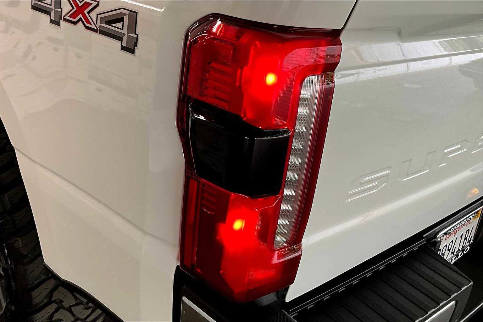 Used 2024 Ford F350 Lariat image 30