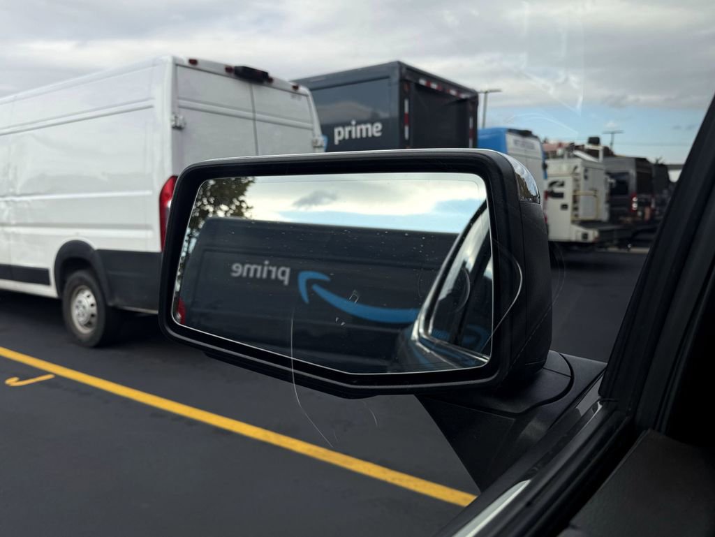 Used 2022 Chevrolet Silverado 1500 LTZ image 17