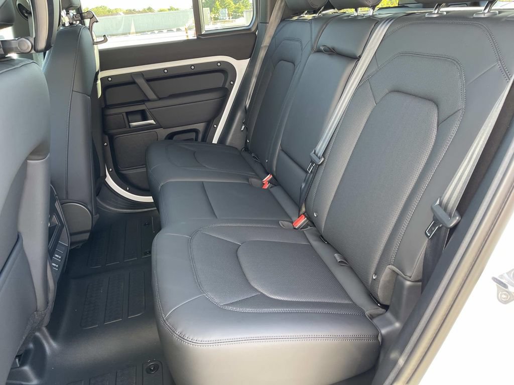 New 2026 Land Rover Defender 110 S AWD/4WD image 10