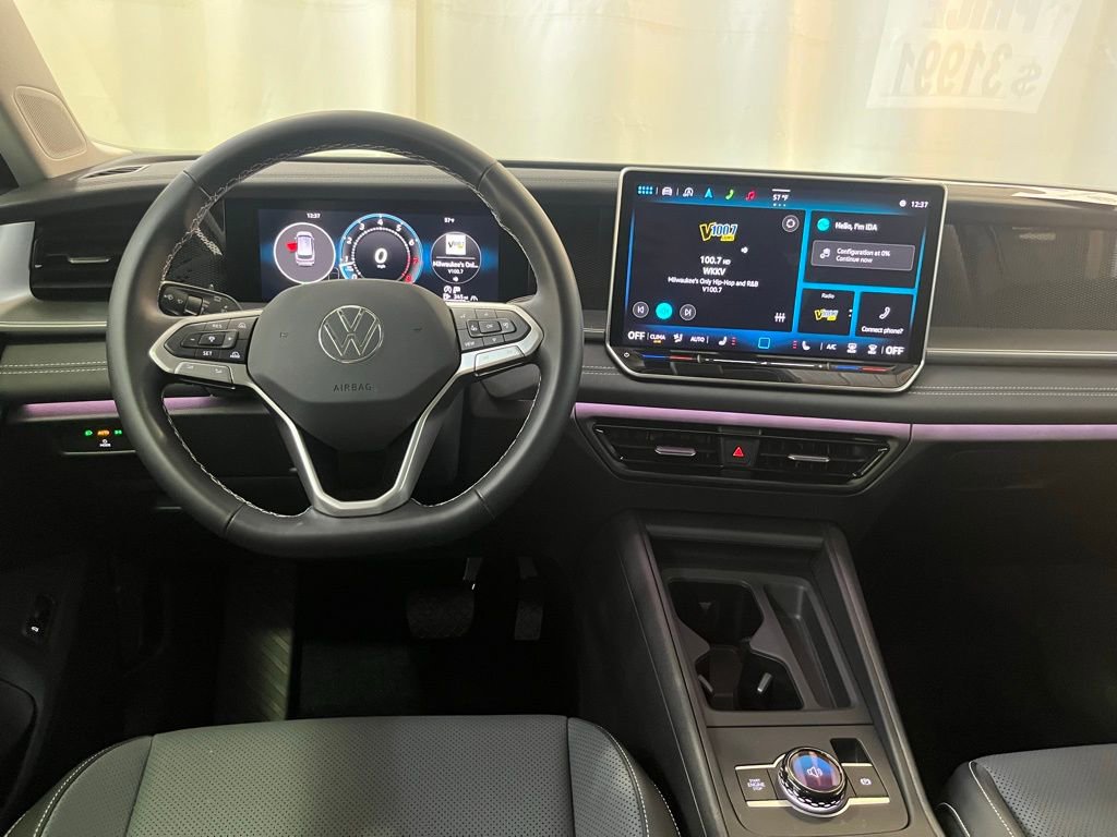 Certified 2025 Volkswagen Tiguan SE AWD/4WD image 20