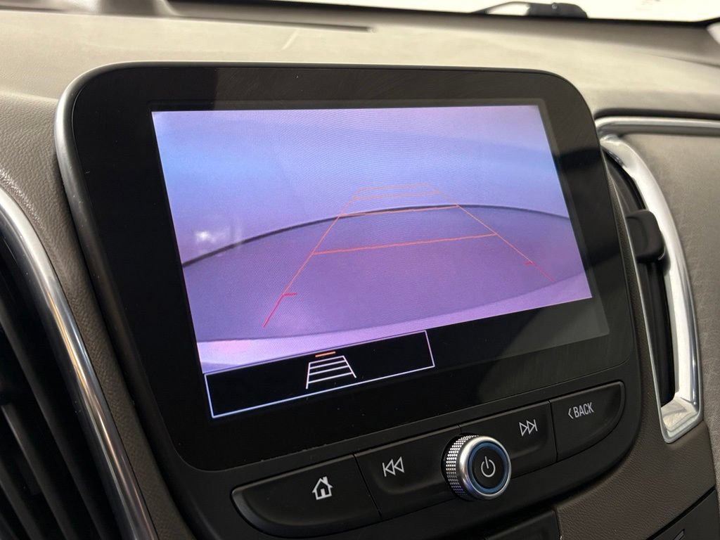 Used 2021 Chevrolet Malibu LT FWD image 28