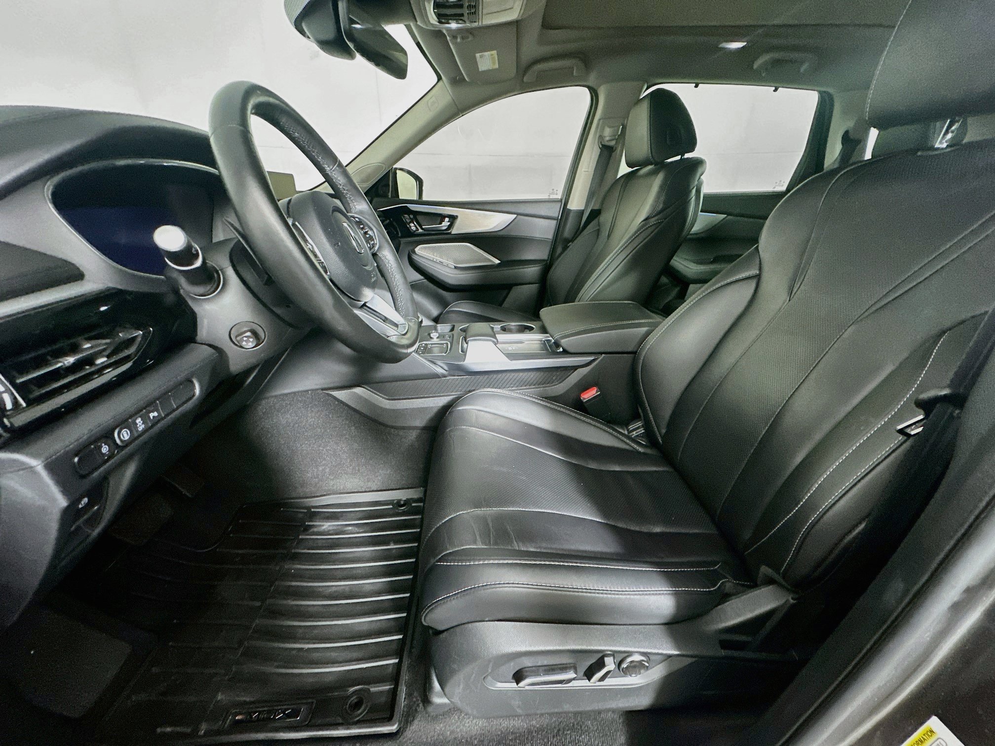 Used 2024 Acura MDX w/ Technology Package FWD image 13