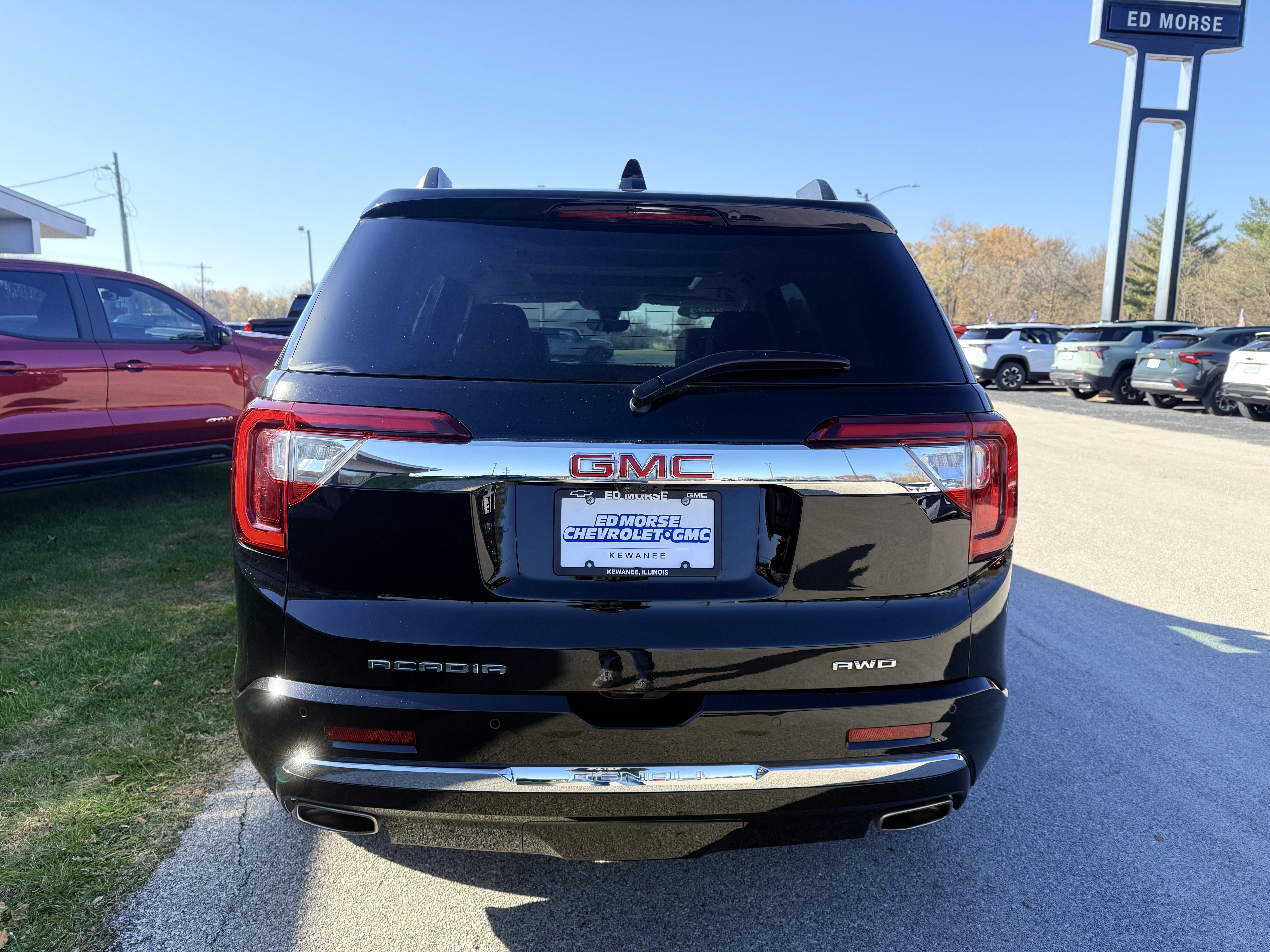 Certified 2023 GMC Acadia Denali w/ Denali Ultimate Package image 4