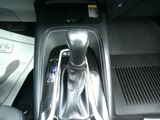 Used 2025 Toyota Corolla Hatchback w/ SE Package image 17