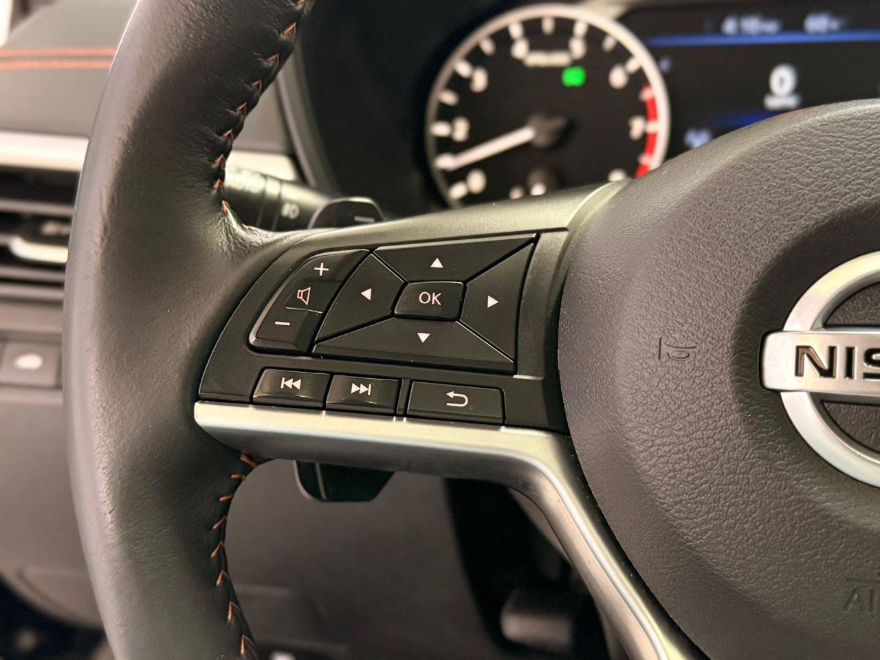 Used 2022 Nissan Altima 2.5 SR w/ Midnight Edition Package FWD image 26
