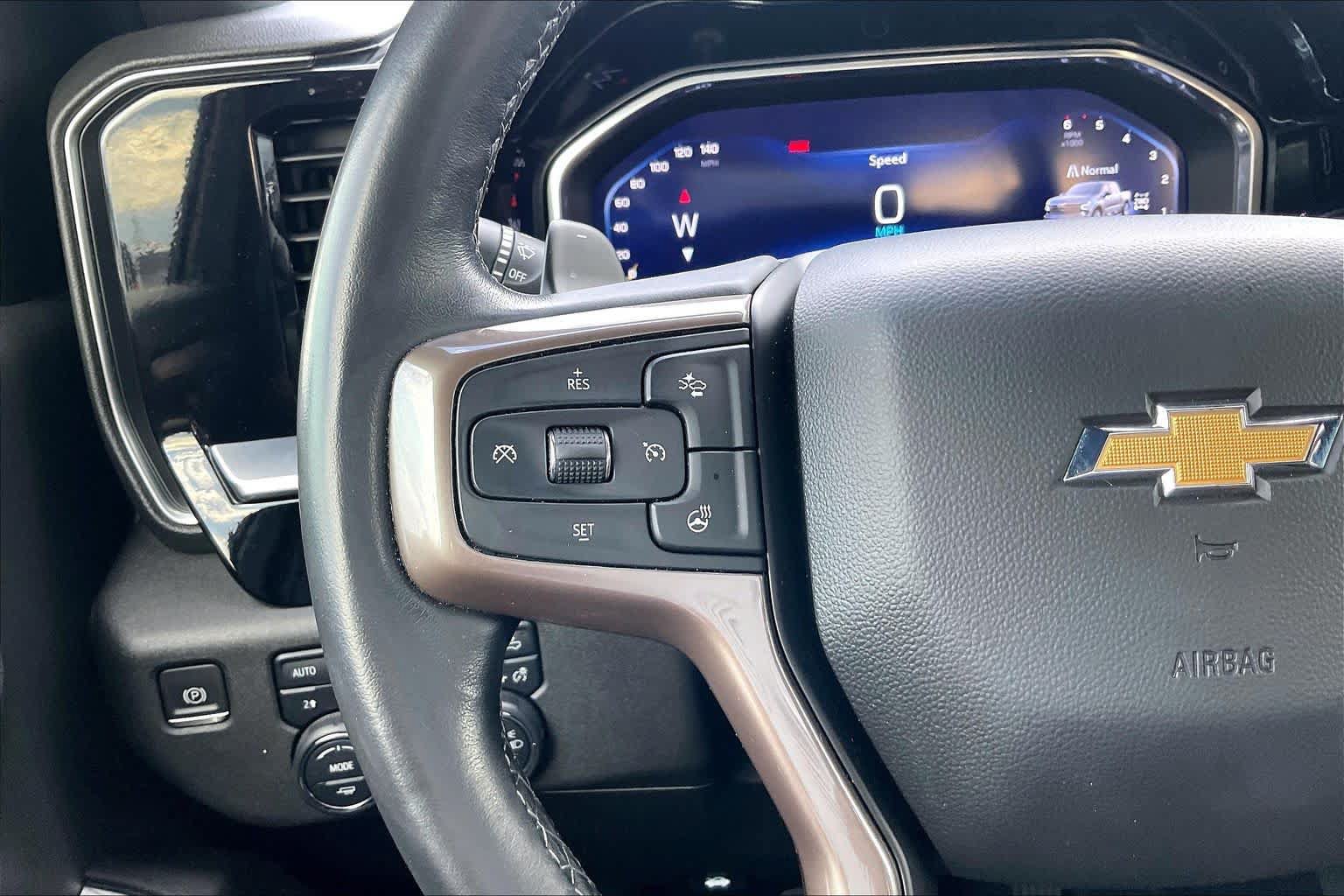 Used 2022 Chevrolet Silverado 1500 High Country w/ High Country Premium Package AWD/4WD image 24
