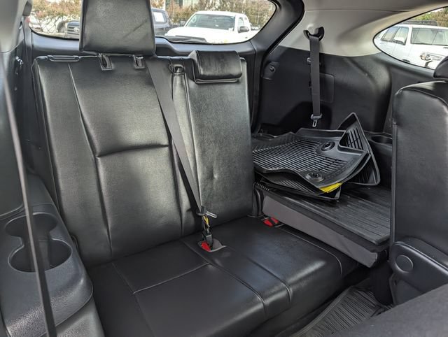 Used 2022 Toyota Highlander XLE AWD/4WD image 32