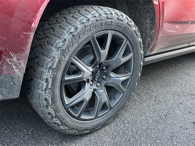 Used 2023 Chevrolet Tahoe Premier w/ Premium Package image 5