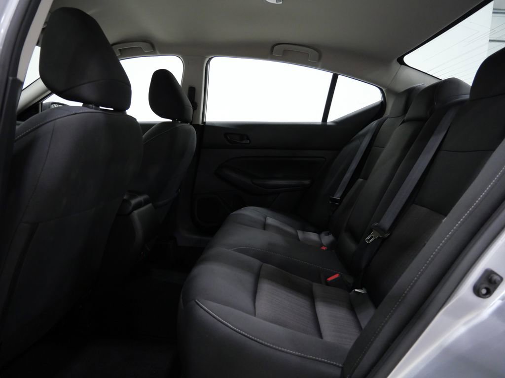 Used 2024 Nissan Altima 2.5 SV image 23