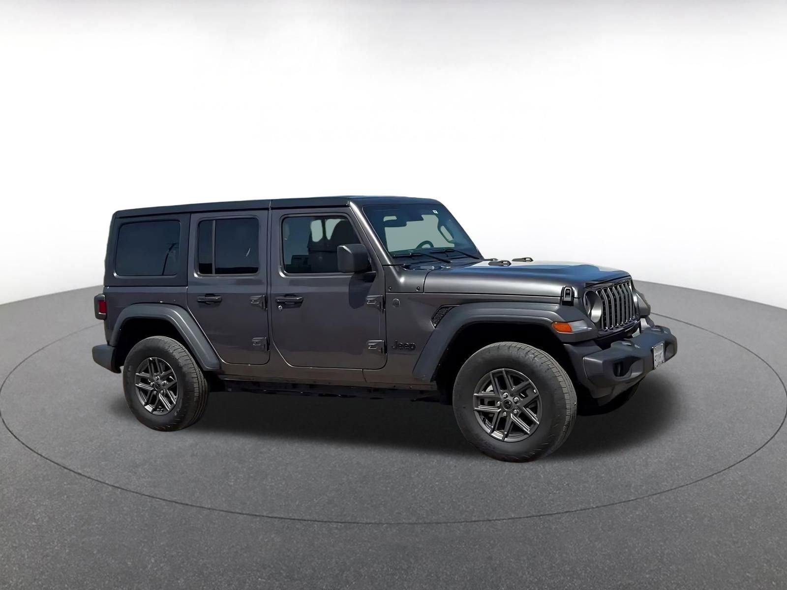 Used 2025 Jeep Wrangler Sport S video 2
