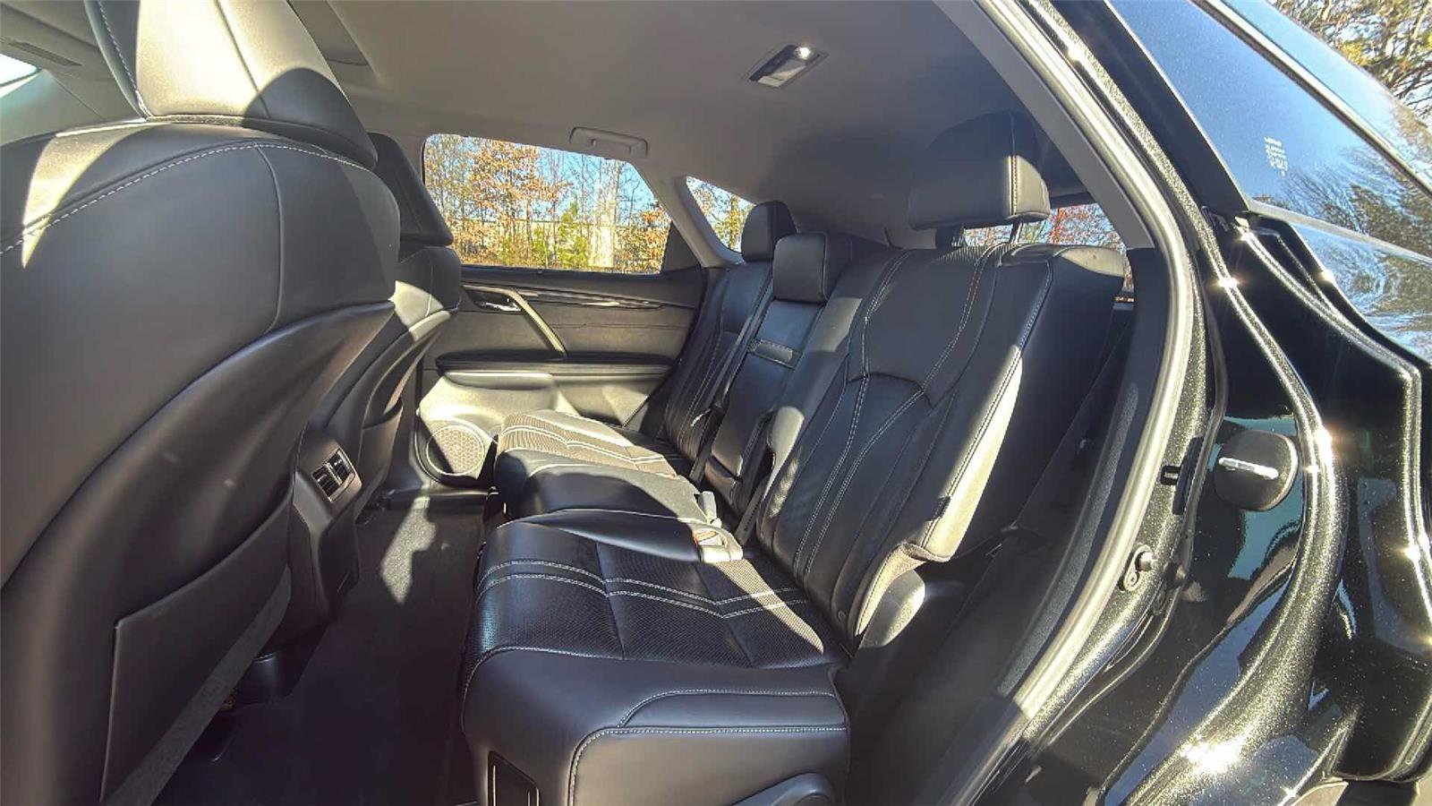 Used 2021 Lexus RX 350L Luxury w/ Accessory Package image 12