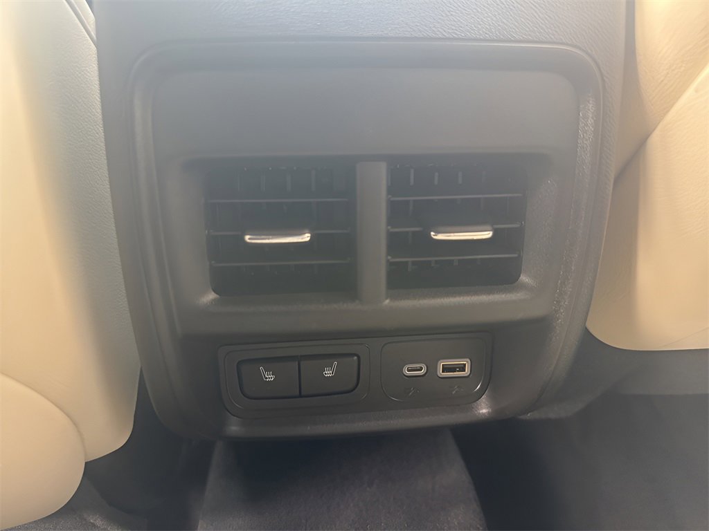 Certified 2022 Cadillac XT4 Sport image 18