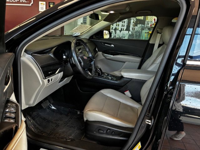 Used 2019 Cadillac XT4 Premium Luxury image 17
