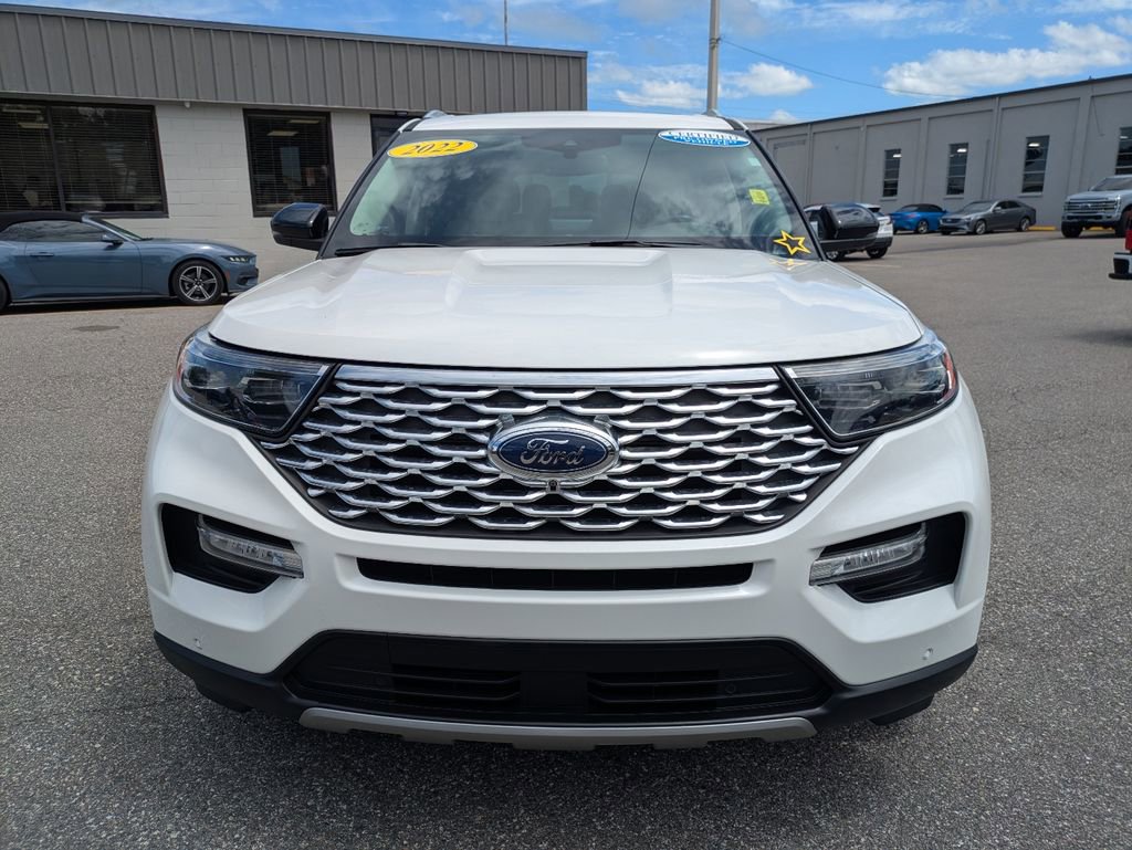 Certified 2022 Ford Explorer Platinum w/ Equipment Group 601A AWD/4WD image 3