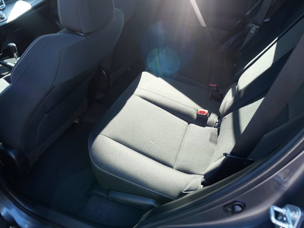 Used 2015 Toyota RAV4 XLE AWD/4WD image 18
