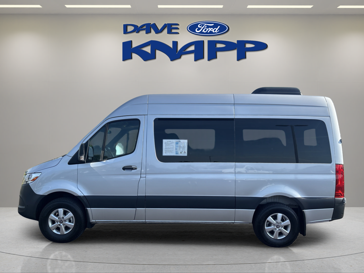 Used 2021 Mercedes-Benz Sprinter 2500 image 4
