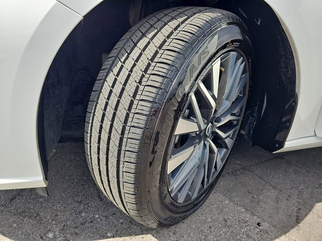 Used 2025 Nissan Altima 2.5 SV image 33