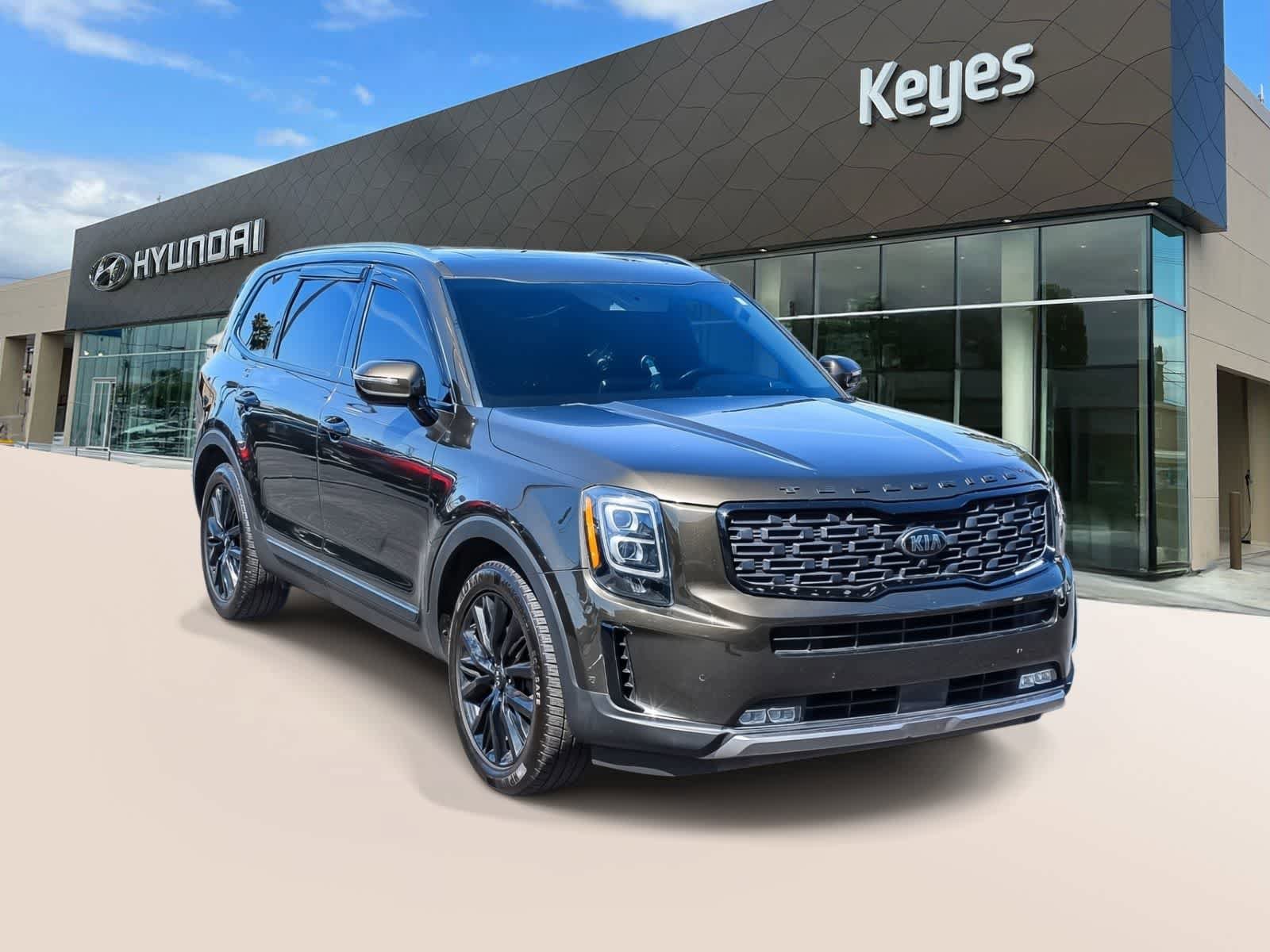 Used 2020 Kia Telluride SX w/ SX Prestige Package image 3