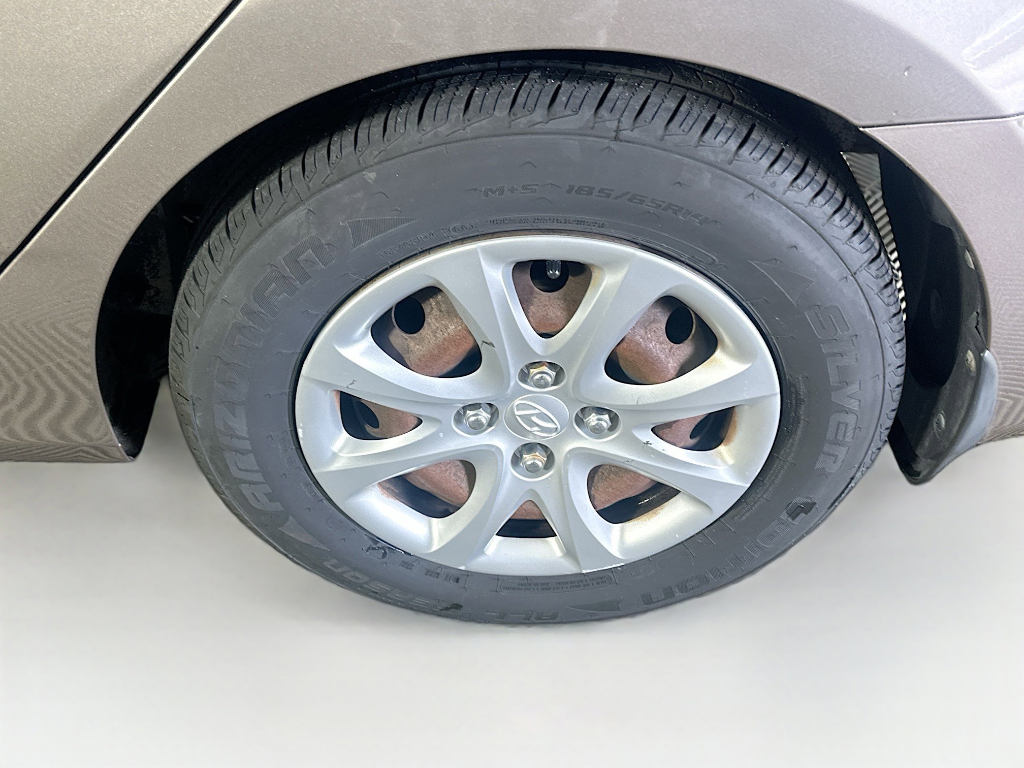 Used 2012 Hyundai Accent GLS w/ Comfort Pkg 2 FWD image 11