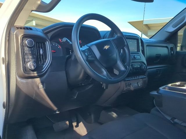 Used 2022 Chevrolet Silverado 2500 Custom w/ Custom Convenience Package image 4