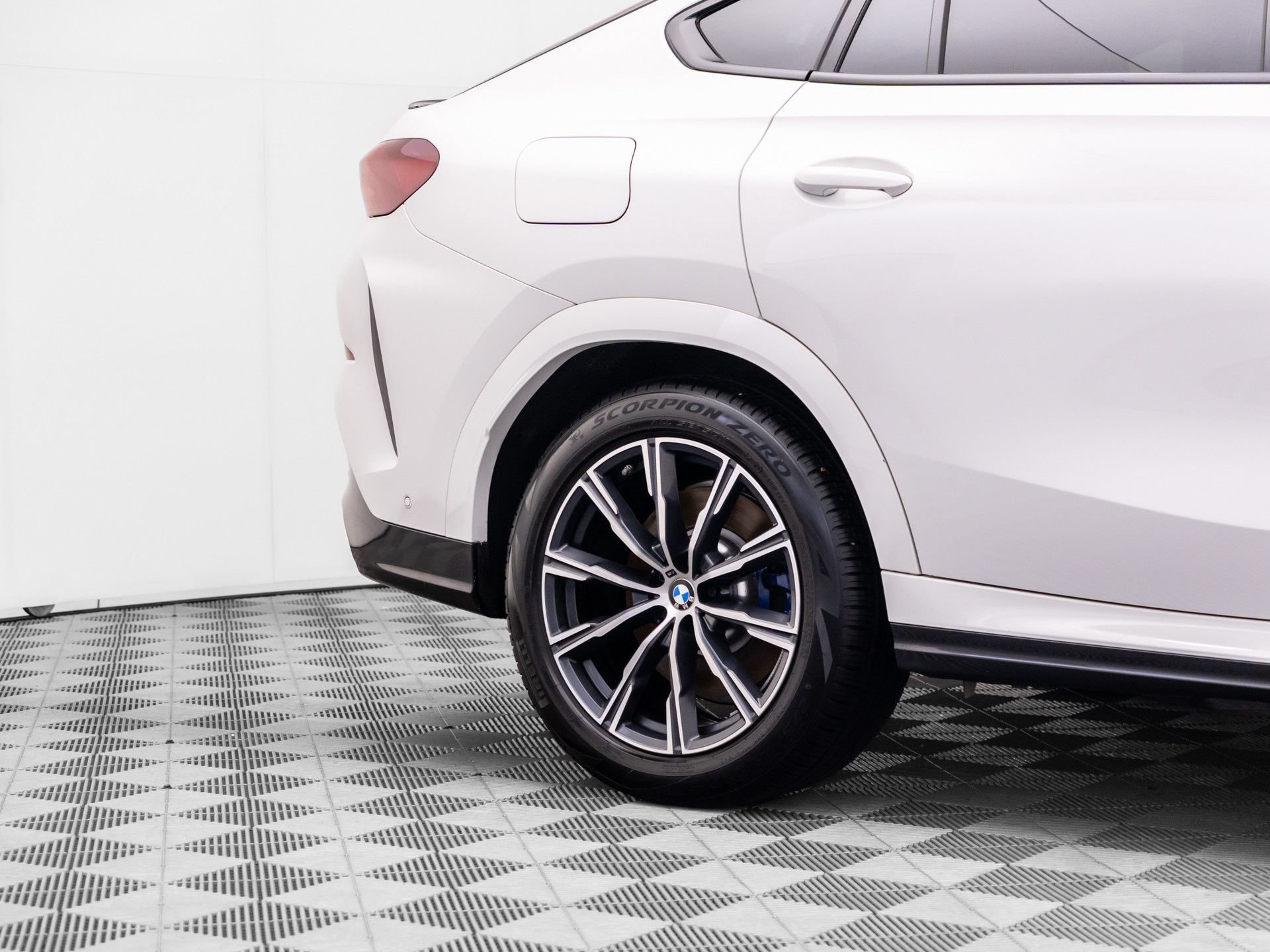 Certified 2026 BMW X6 M60i AWD/4WD image 39