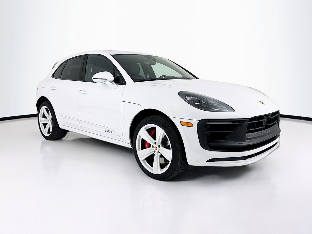 New 2026 Porsche Macan GTS image 7