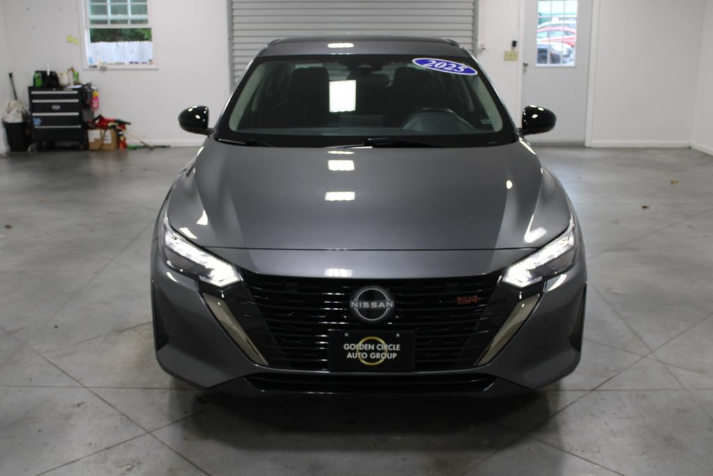 Used 2025 Nissan Sentra SR FWD image 3