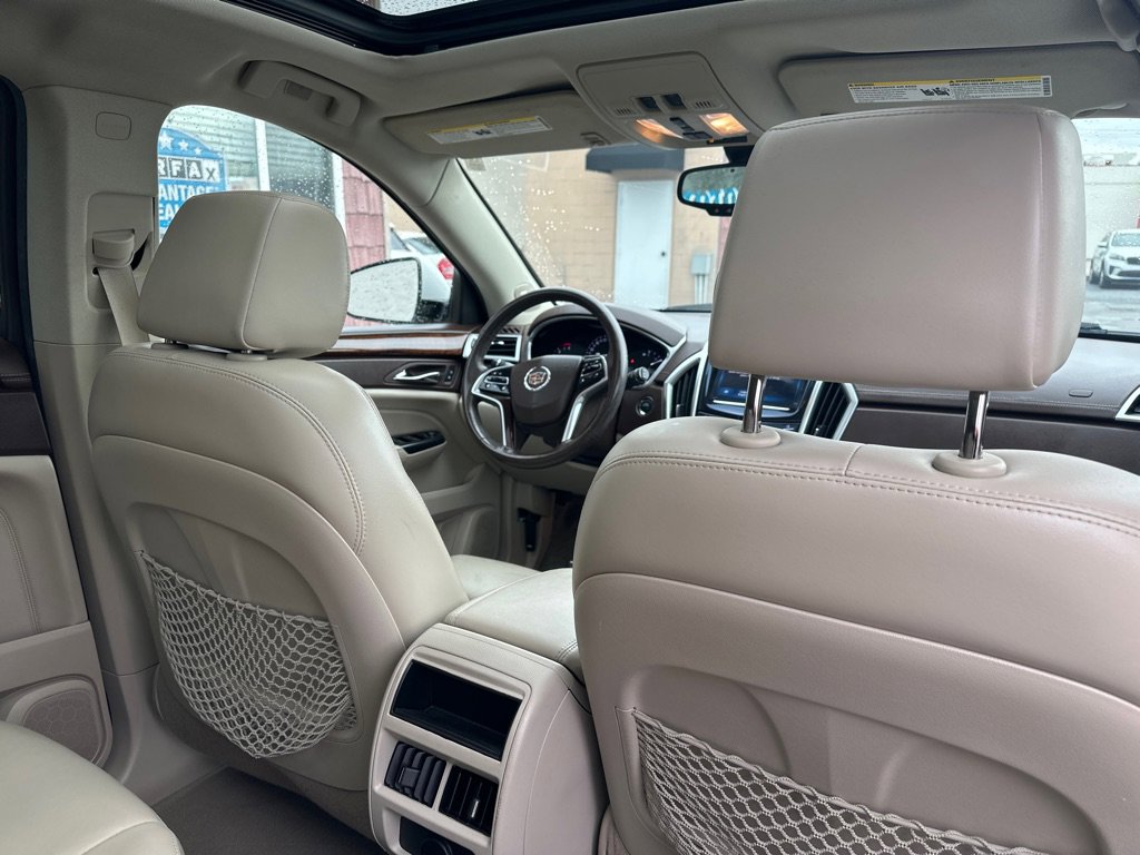 Used 2016 Cadillac SRX Luxury image 14