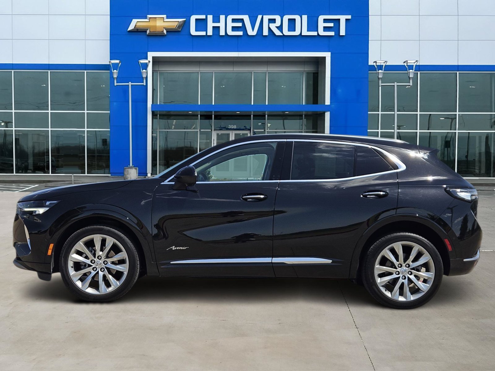 Used 2023 Buick Envision Avenir FWD image 3