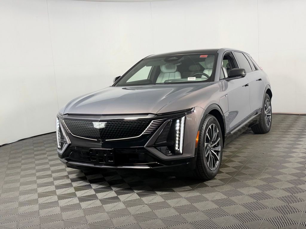 Used 2024 Cadillac Lyriq Sport RWD image 3
