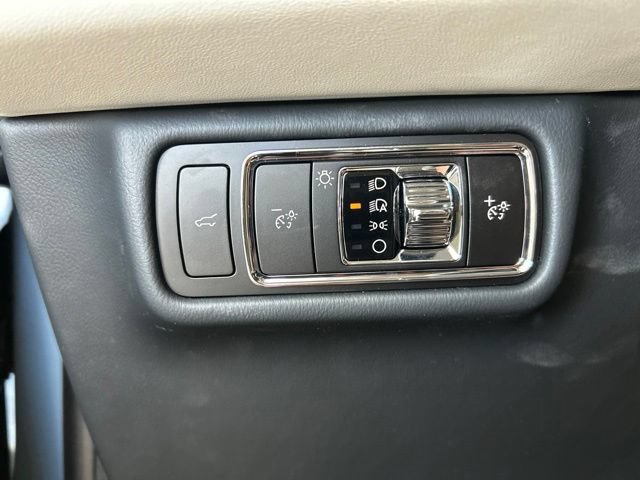 New 2026 Lincoln Aviator AWD image 17
