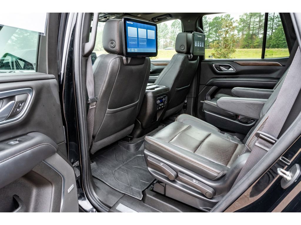 Used 2022 Chevrolet Tahoe High Country w/ Premium Package image 13