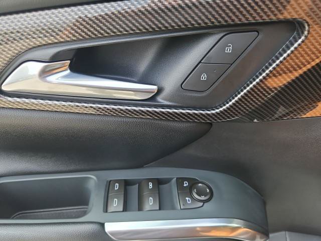 New 2027 Chevrolet Traverse Z71 w/ Enhanced Driving Package AWD/4WD image 24