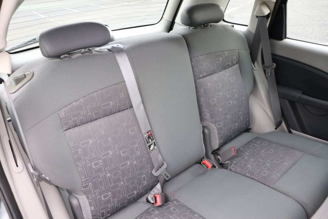 Used 2009 Chrysler PT Cruiser FWD image 28