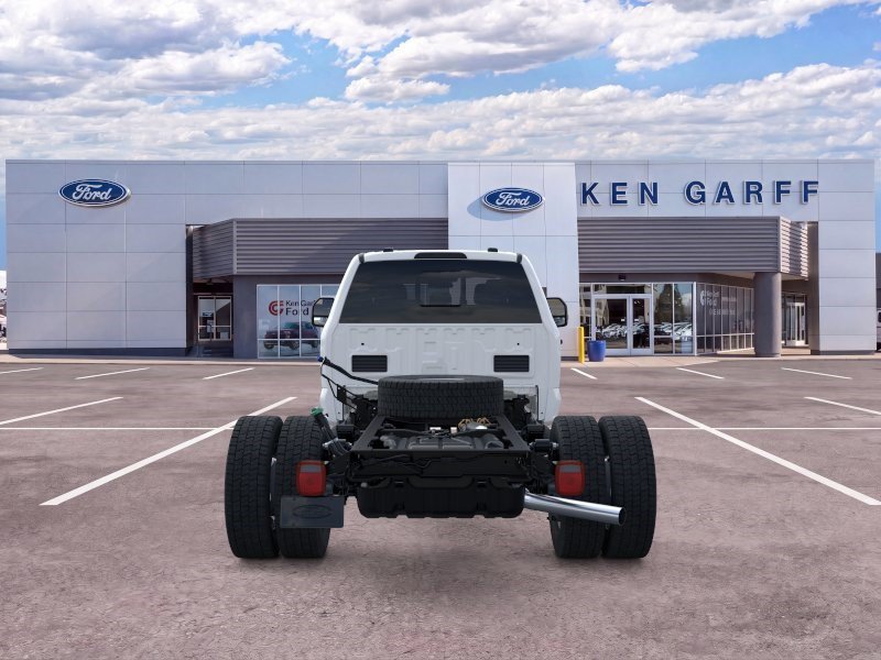 New 2026 Ford F550 4x4 Crew Cab image 8