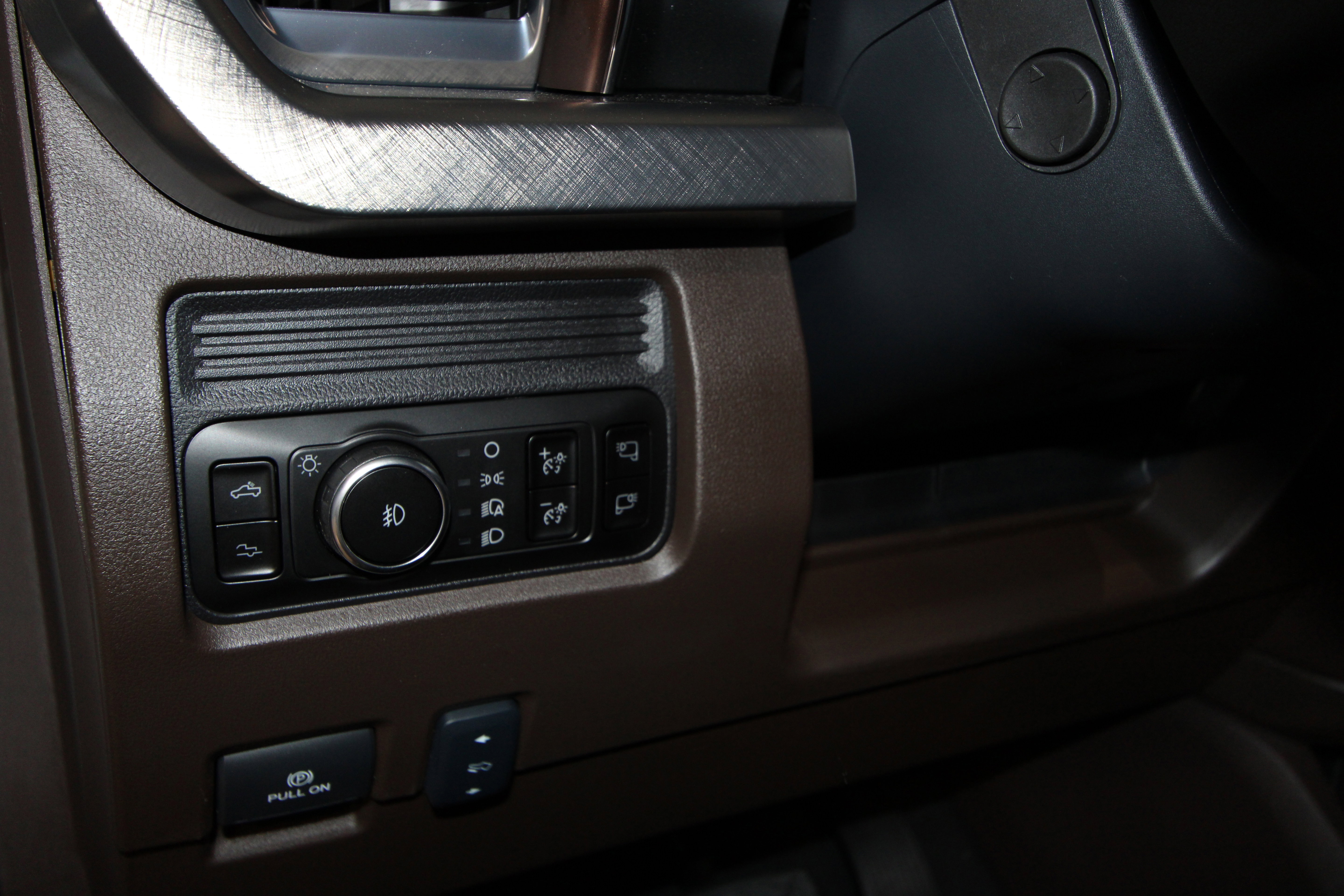 New 2025 Ford F350 King Ranch image 9