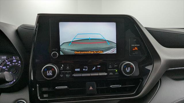 Used 2023 Toyota Highlander LE FWD image 29