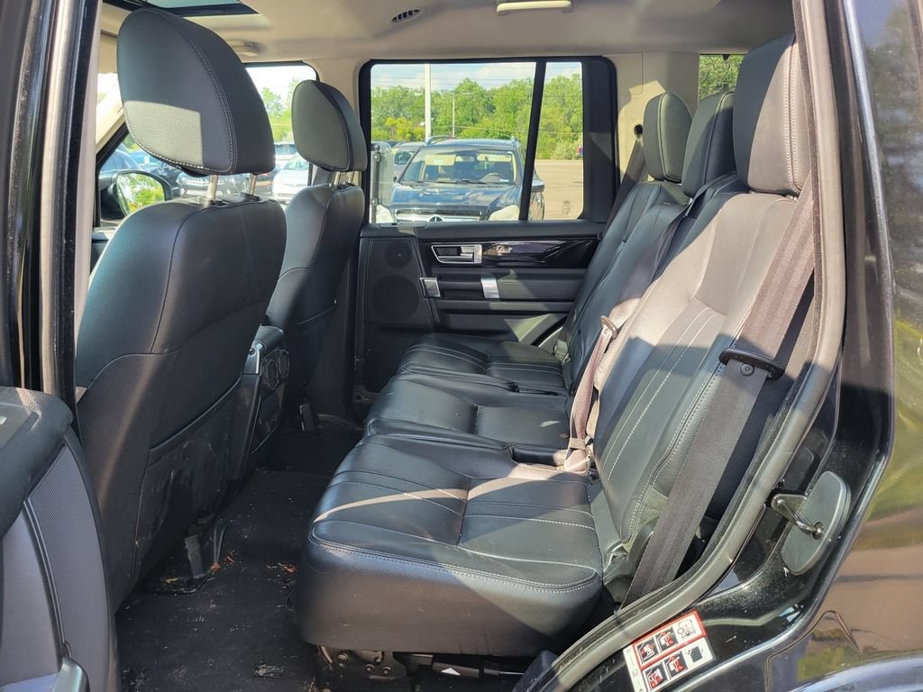 Used 2016 Land Rover LR4 HSE AWD/4WD image 17