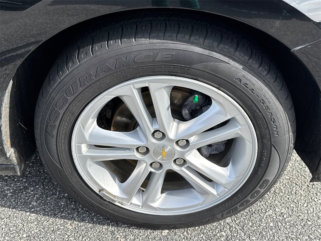 Used 2018 Chevrolet Cruze LT w/ Convenience Package image 12