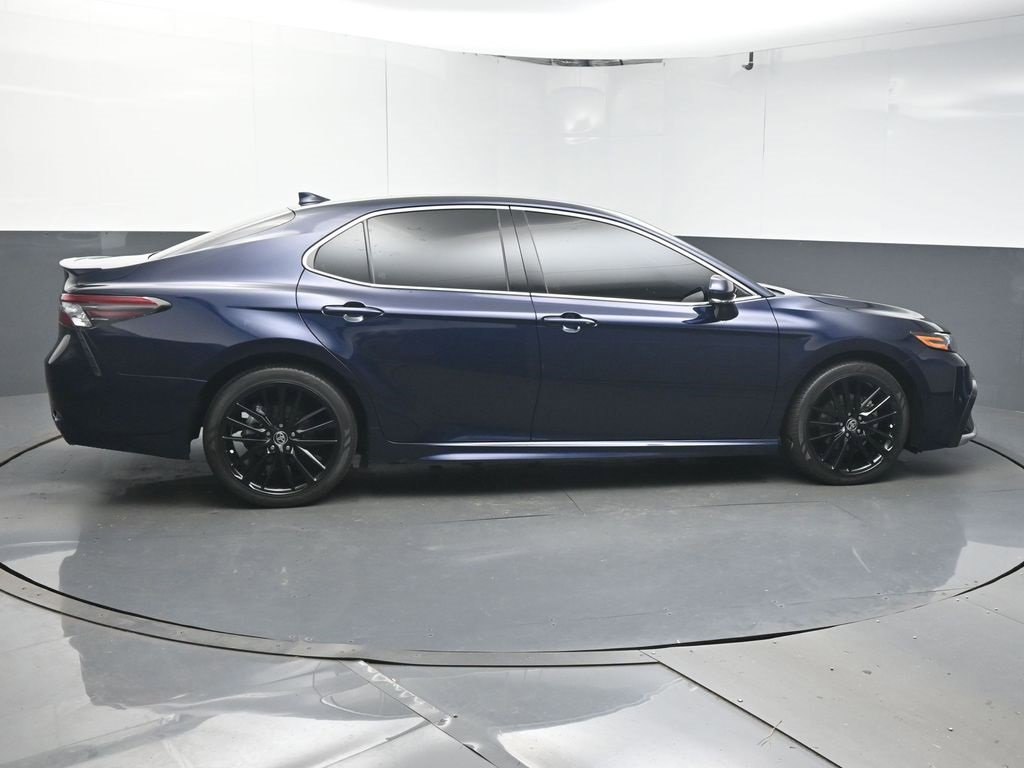 Used 2021 Toyota Camry XSE image 8