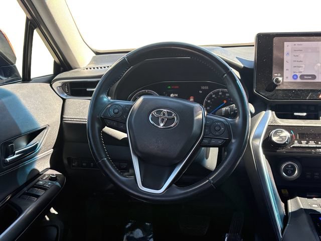 Certified 2024 Toyota Venza LE AWD/4WD image 15