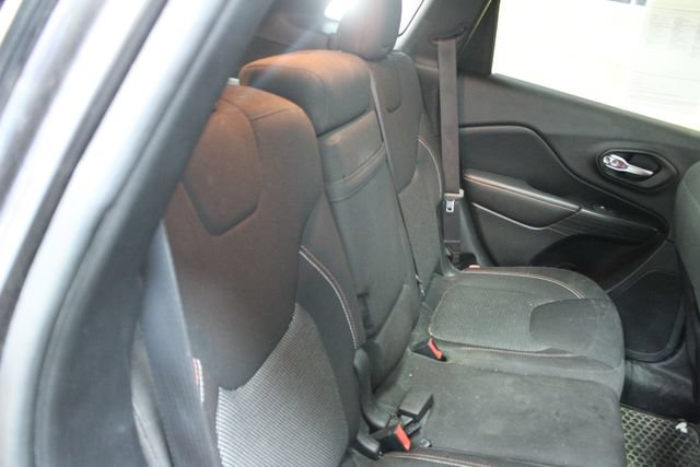 Used 2016 Jeep Cherokee 75th Anniversary AWD/4WD image 9